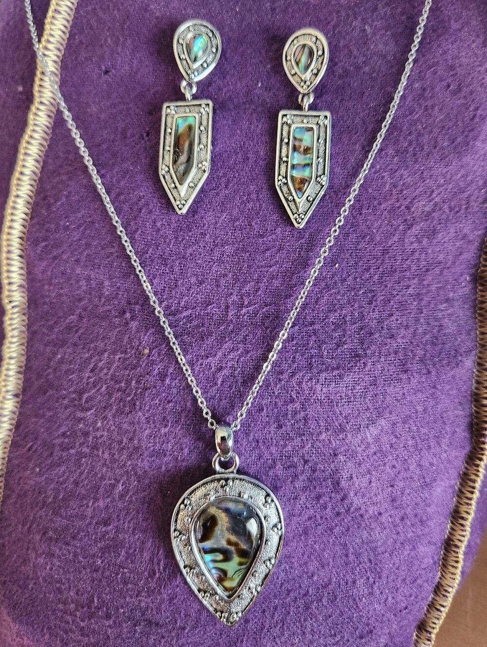 Teardrop Pendant Necklace and Earrings Set - Silver Tone